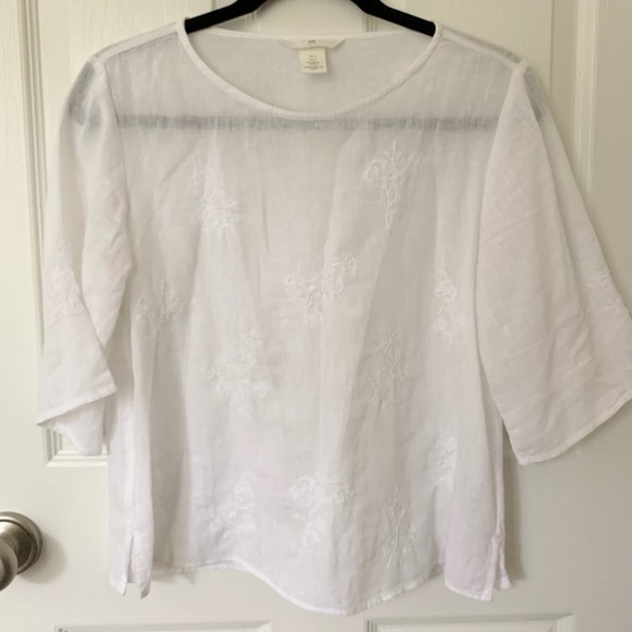 H&M white blouse w/embroidery - Picture 1 of 2
